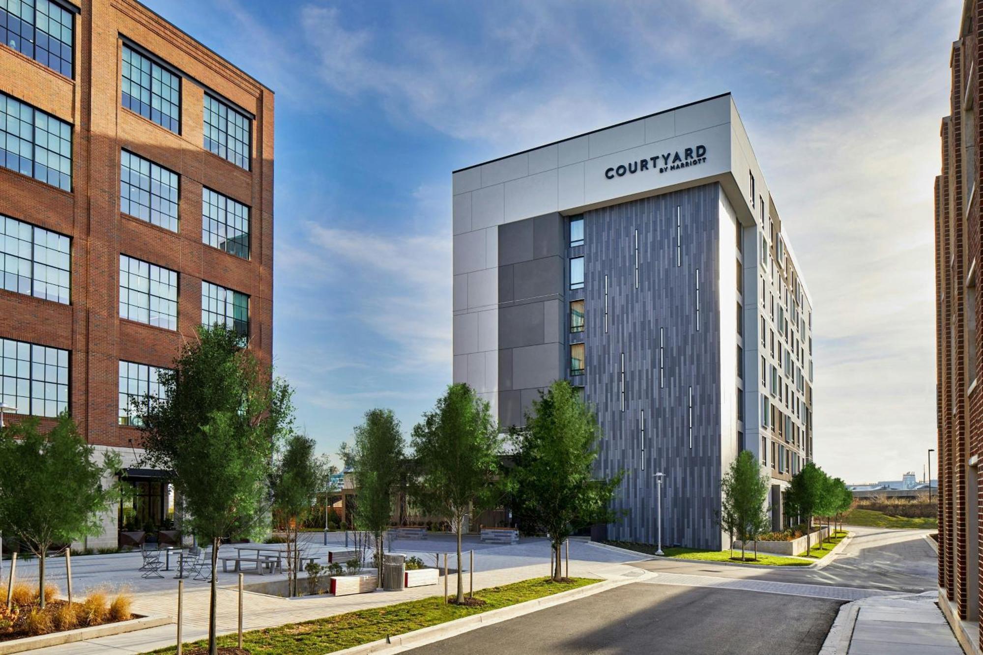 Courtyard Baltimore Downtown/Mchenry Row Exteriör bild